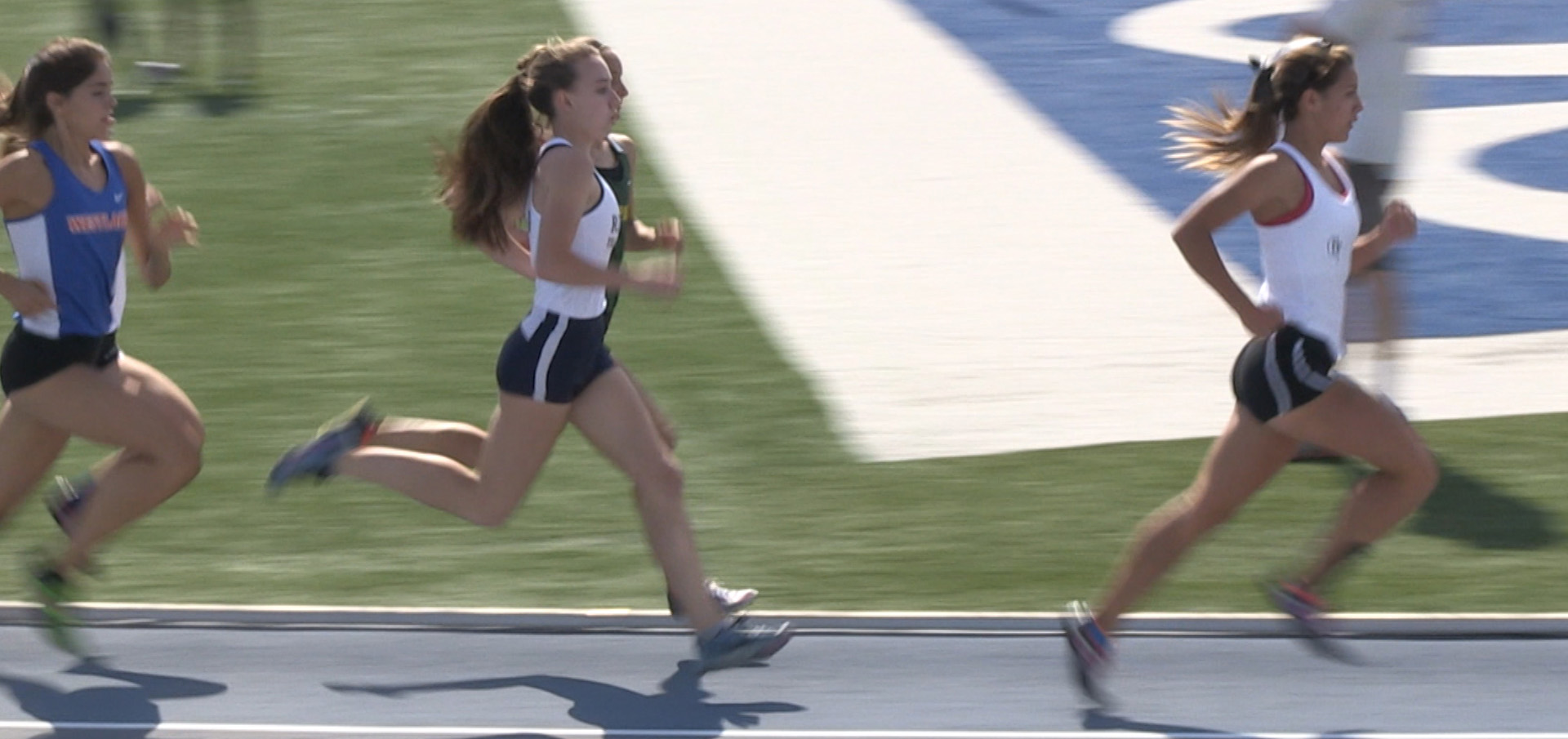 2015-05-23-23-D2 (the pack)